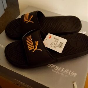 Size 8 Puma slides